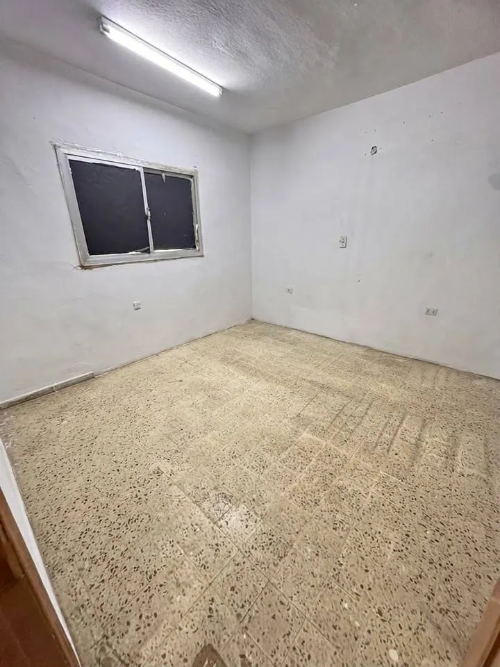 غرفه للايجار room for rent